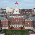 Harvard Trump Yonetimine Karsi Dava Acti