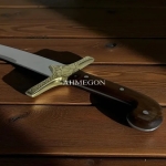 kılıç tasarımlarında el işçiliği ahmegon