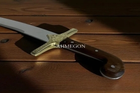 kılıç tasarımlarında el işçiliği ahmegon